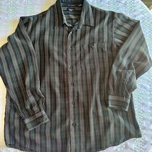 Haggar Black and Gray Casual Button Down Shirt
